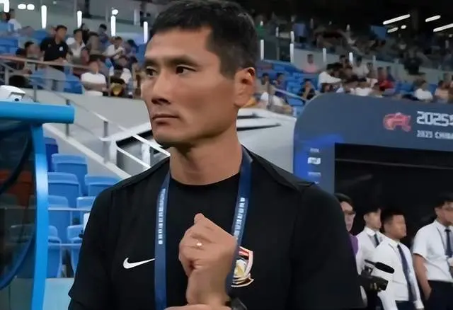 年轻球员应, amp 年轻球员应, amp